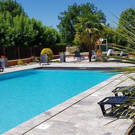 Logis Hotel Archambeau Thonac Luaran gambar