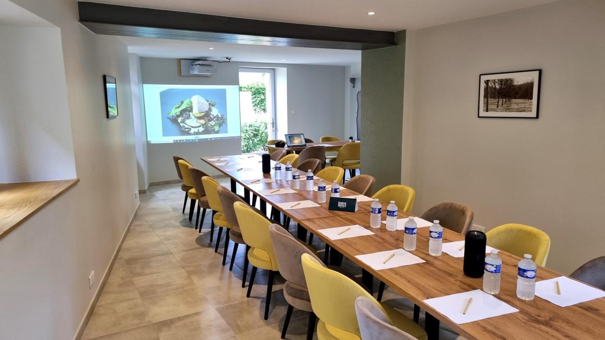 Logis Hotel Archambeau Thonac Luaran gambar