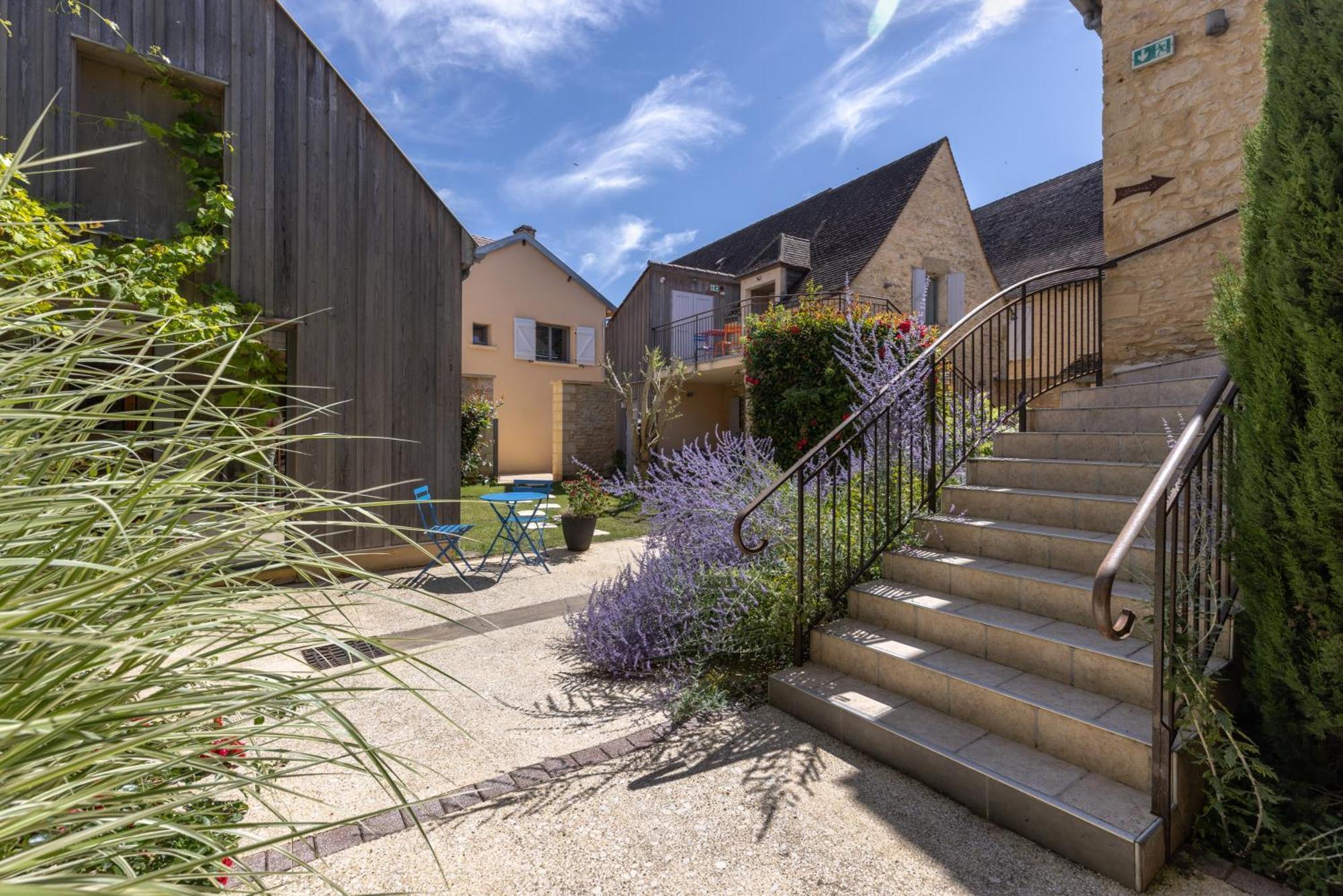 Logis Hotel Archambeau Thonac Luaran gambar