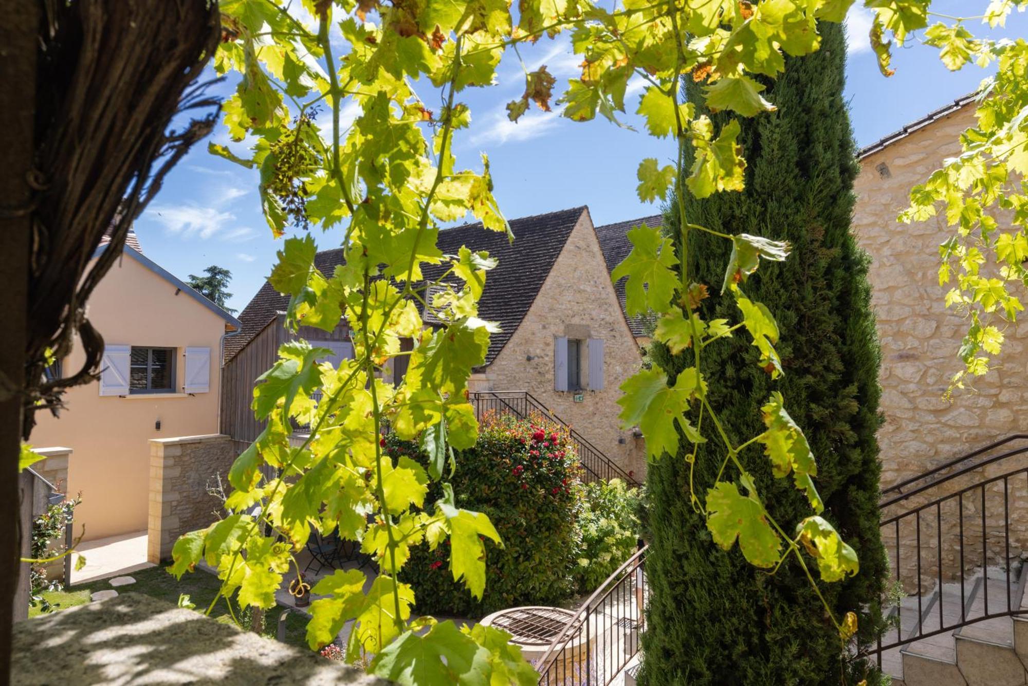 Logis Hotel Archambeau Thonac Luaran gambar