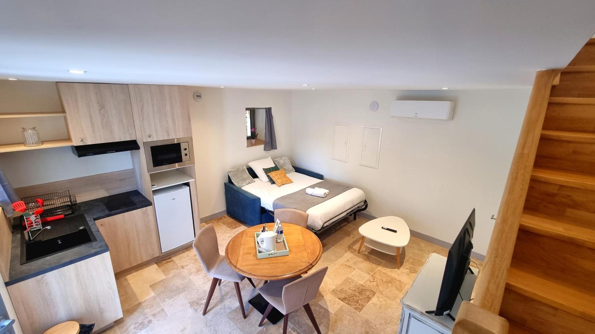 Logis Hotel Archambeau Thonac Luaran gambar