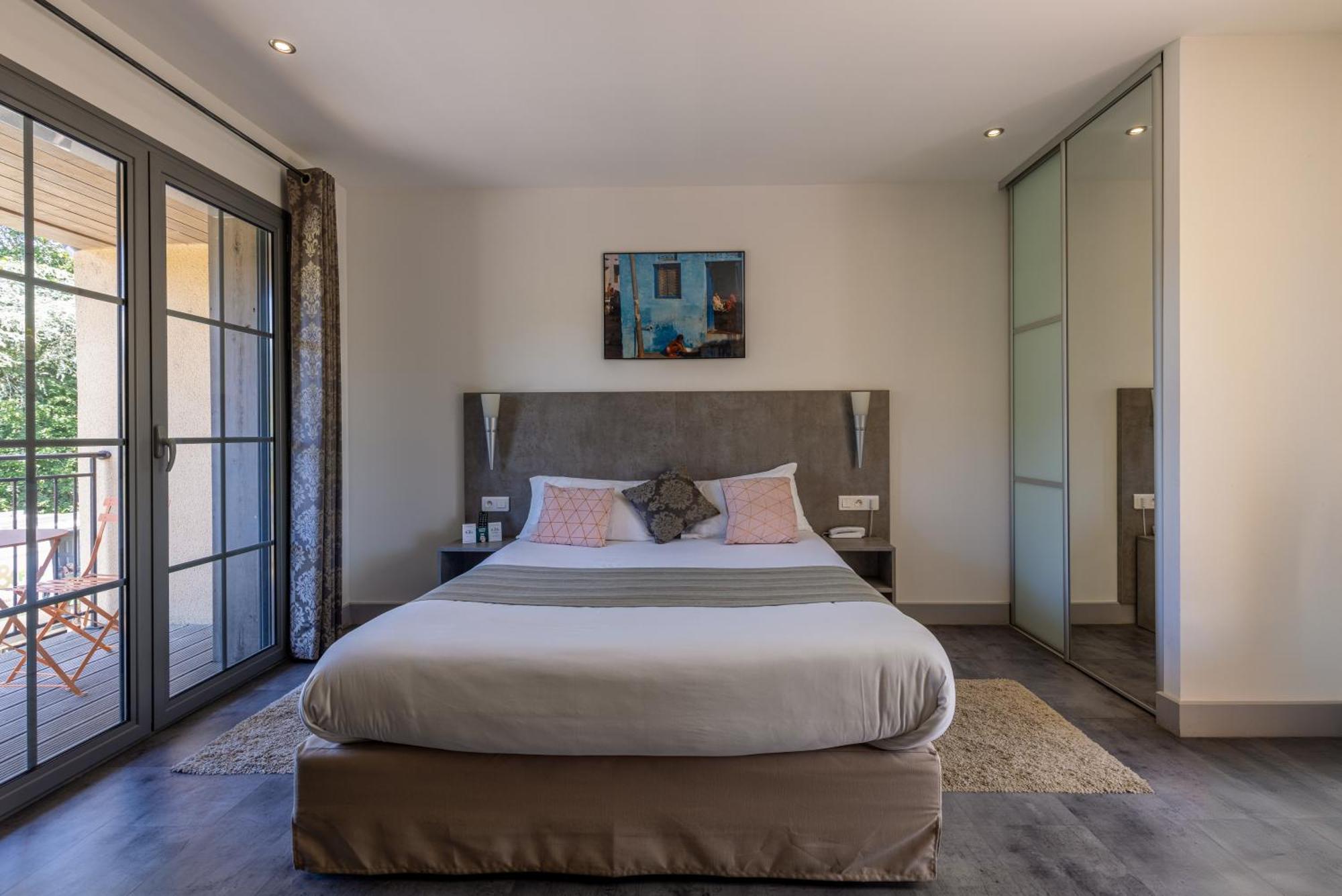 Logis Hotel Archambeau Thonac Luaran gambar