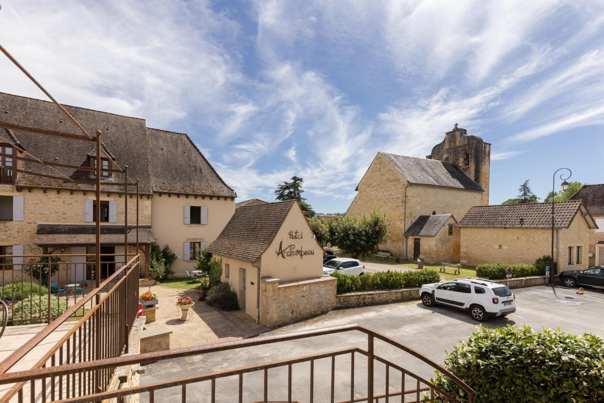 Logis Hotel Archambeau Thonac Luaran gambar