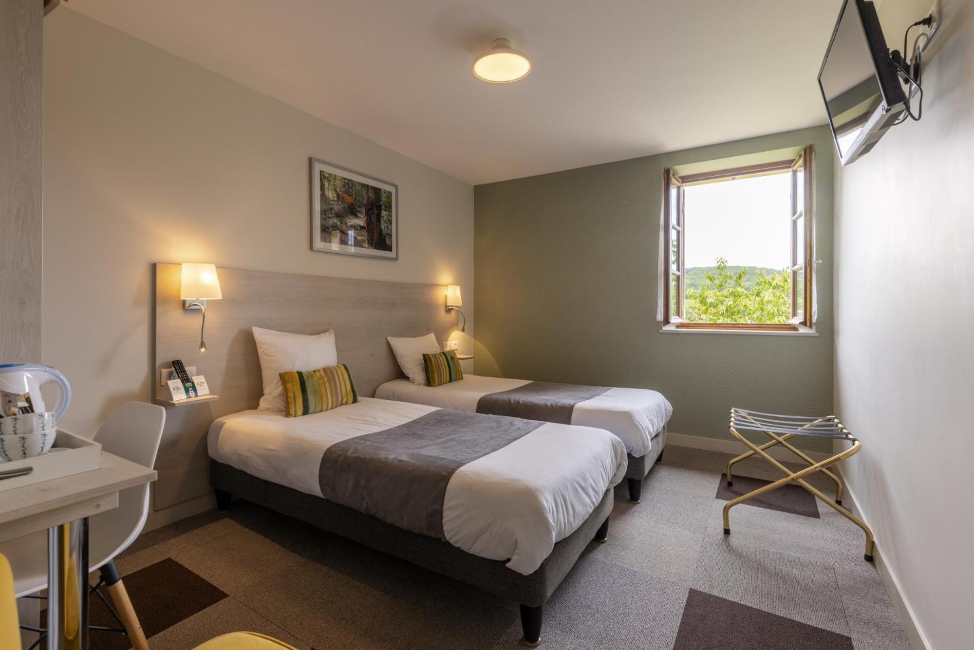 Logis Hotel Archambeau Thonac Luaran gambar