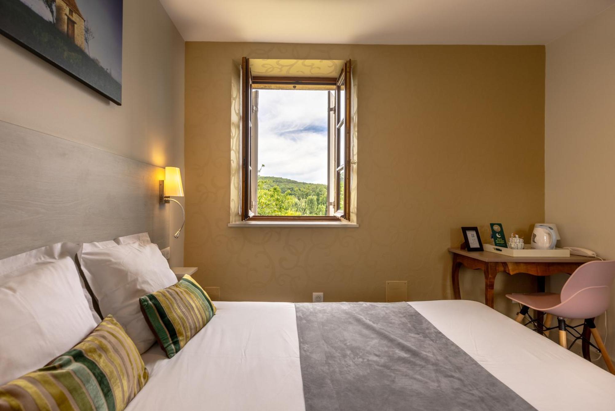 Logis Hotel Archambeau Thonac Luaran gambar