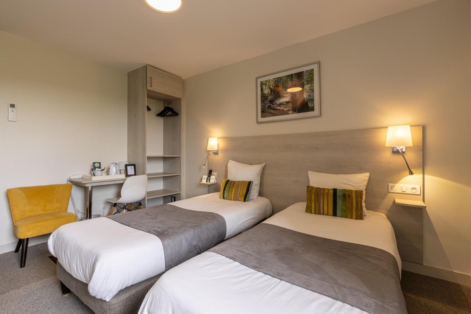 Logis Hotel Archambeau Thonac Luaran gambar