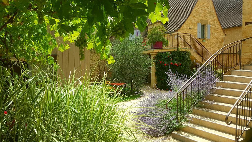 Logis Hotel Archambeau Thonac Luaran gambar