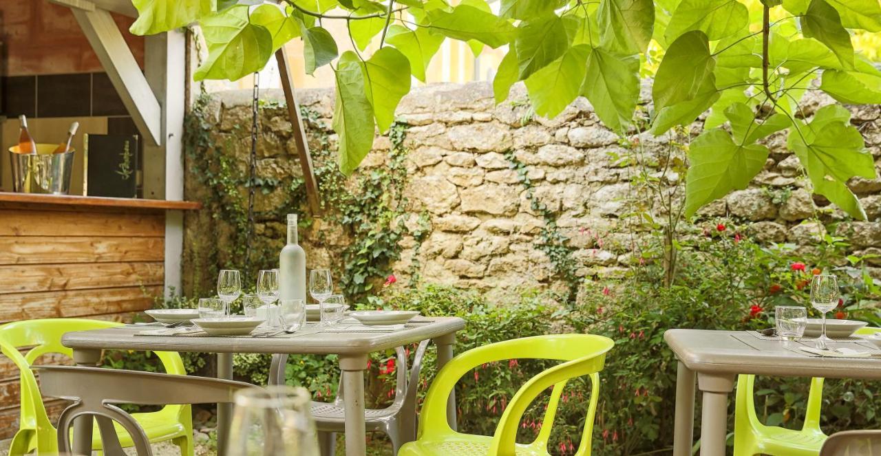 Logis Hotel Archambeau Thonac Luaran gambar